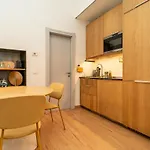 The Artist's Nest - On The Navigli דירה *