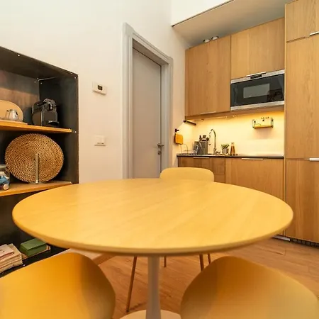 The Artist's Nest - On The Navigli *