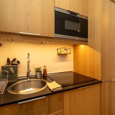 The Artist's Nest - On The Navigli Daire Milano